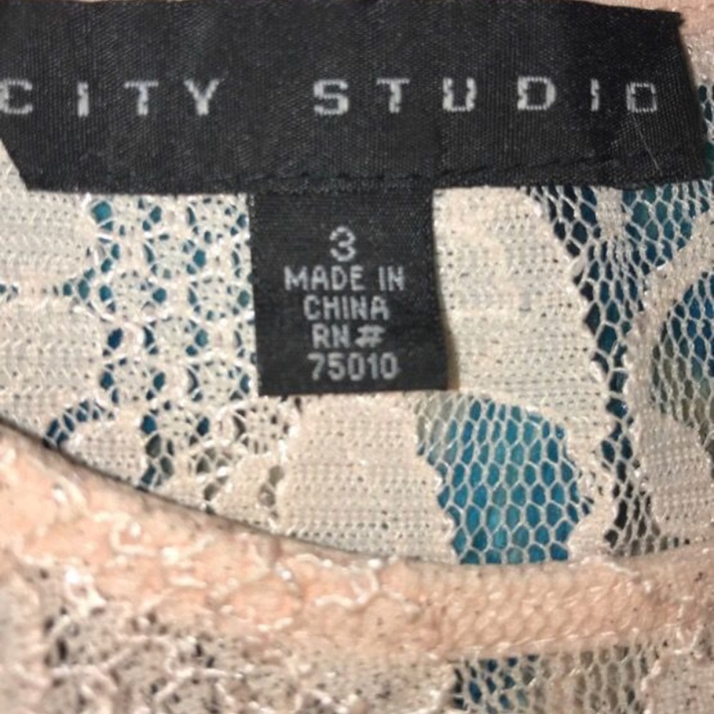 Dress - Picture 4 of 8